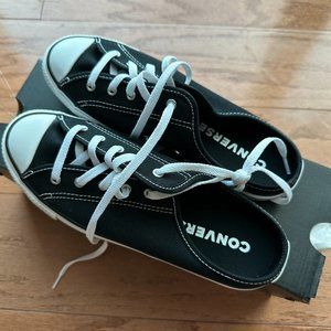 NEW Converse Chuck Taylor All Star Dainty Mule Slip, 567945F (Size 5.5)